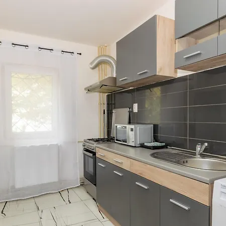 1 Mai - Sara * Craiova