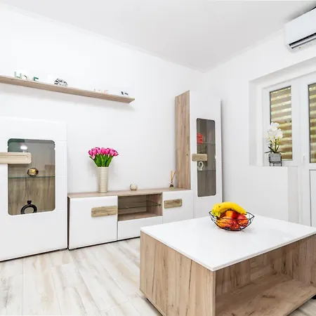 1 Mai - Sara Appartamento